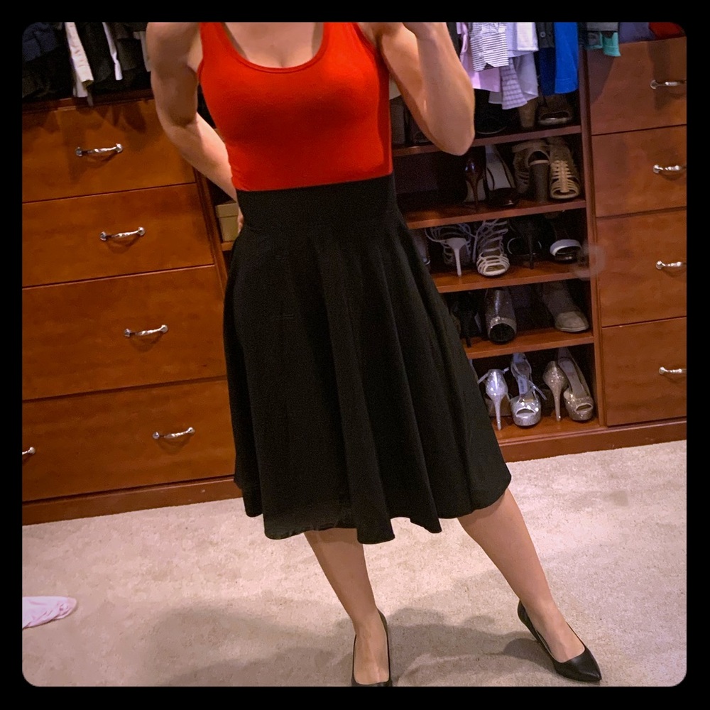 Black swing skirt